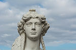 Wien Oberes Belvedere Porträt Sphinx 1 oben west.jpg