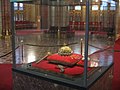 The Holy Crown of Hungary -Inside Parlament - panoramio.jpg